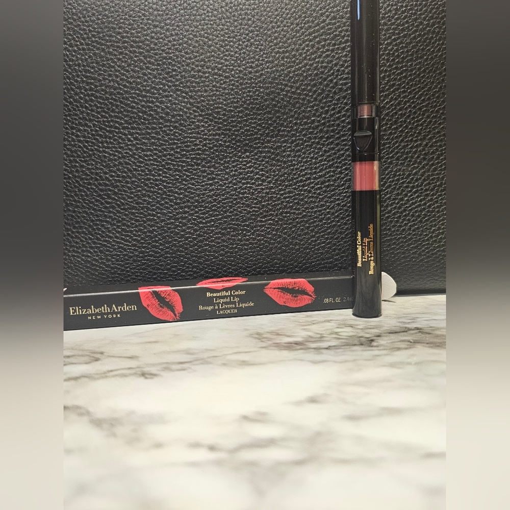 Elizabeth Arden Beautiful Color Liquid Lip Lacquer, In Shade Casual